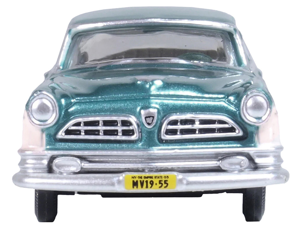 1955 Chrysler New Yorker Deluxe St. Regis Jade Green Metallic and Cream 1/87 (HO) Scale Diecast Model Car by Oxford Diecast-2