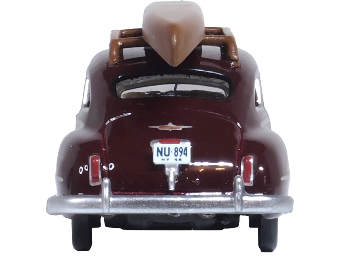 1946 DeSoto Suburban with Roof Rack and Canoe Royal Maroon 1/87 (HO) Scale Diecast Model Car by Oxford Diecast-2