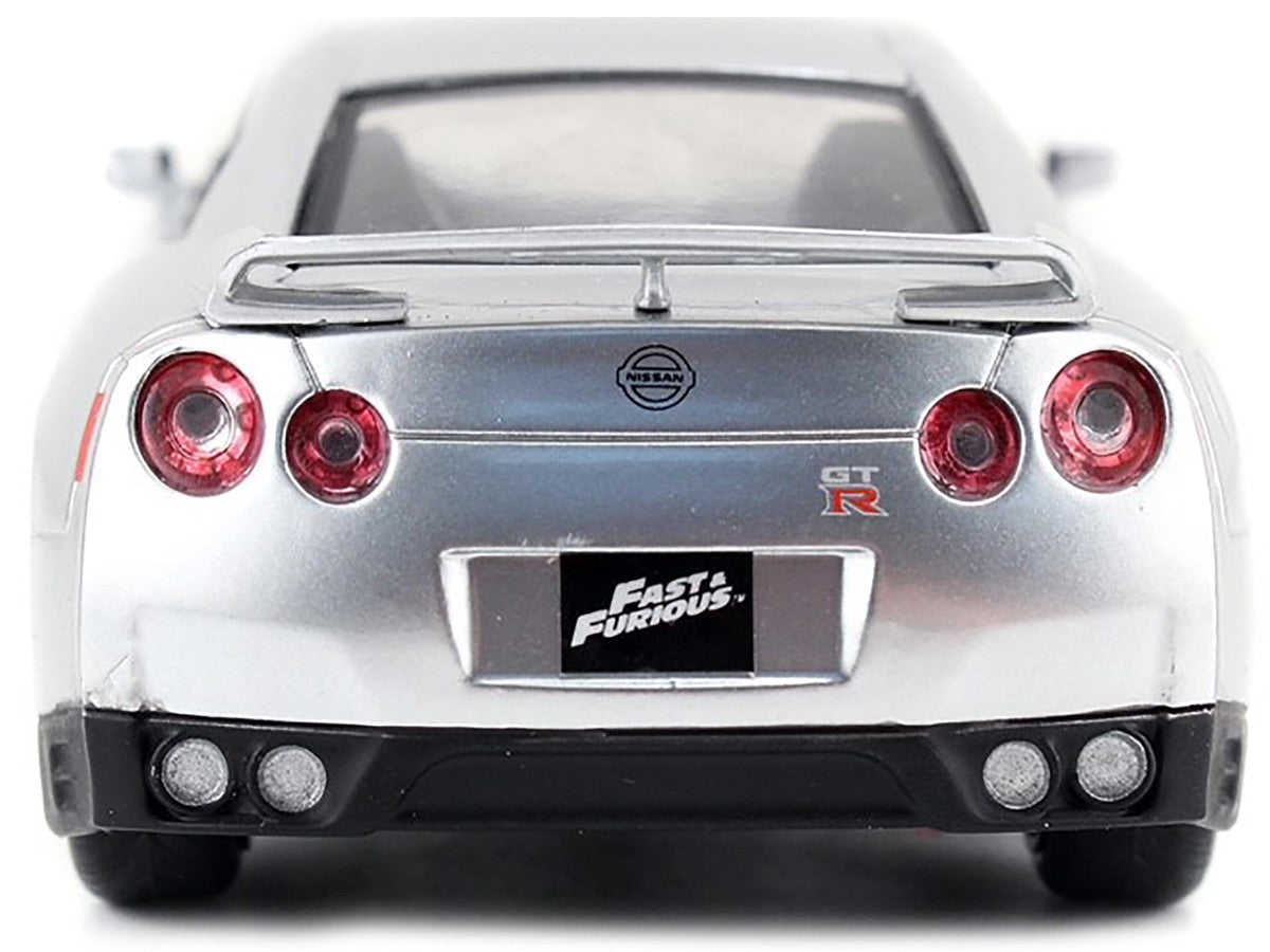 Brian's Nissan GT-R (R35) Silver Metallic "Fast & Furious" Movie 1/32 Diecast Model Car by Jada-4