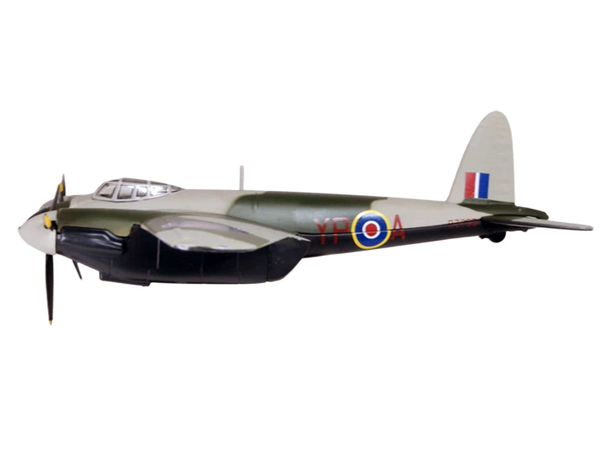 De Havilland Mosquito NF MKII Aircraft "Wing Commander Peter G. Wykeham-Barnes No. 23 Squadron Luqa Malta" (1943) Royal Air Force "Oxford Aviation" Series 1/72 Diecast Model Airplane by Oxford Diecast-0