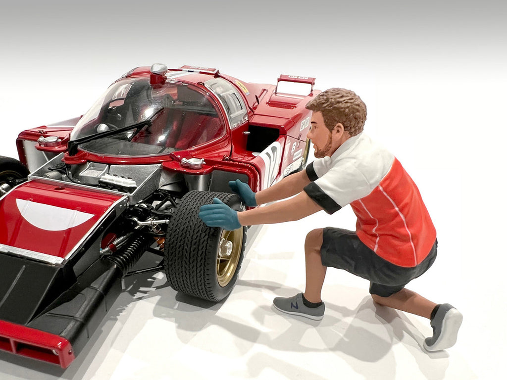 "Race Crew" Figure #1 for 1/18 scale models by American Diorama-1