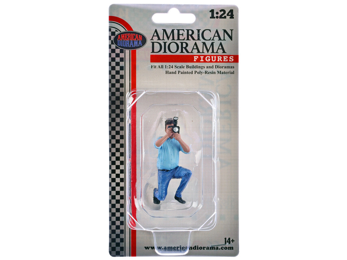 "Photographers" Figure #3 for 1/24 Scale Models by American Diorama-3