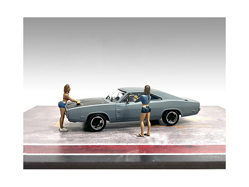 "Car Wash Girls" Set 2 Jessica and Jennifer 2 Piece Figure Set for 1/43 Scale Models by American Diorama-0