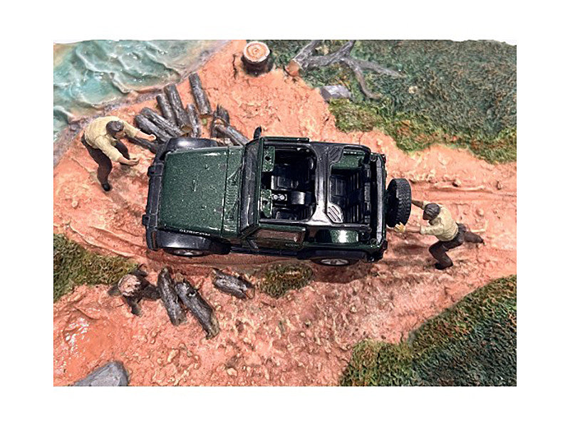 "4X4 Mechanics" 2 Piece Diecast Figure Set 3 for 1/43 Scale Models by American Diorama-2
