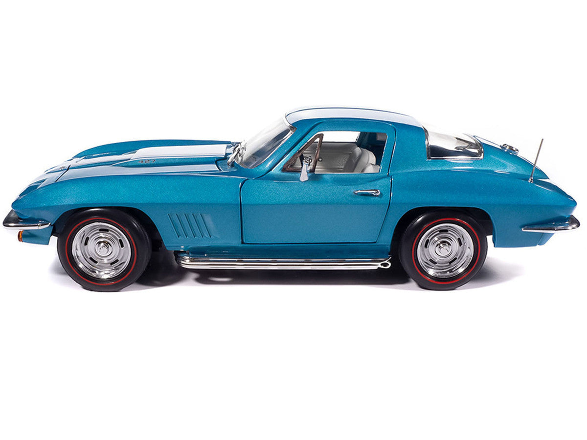 1967 Chevrolet Corvette Stingray Light Blue Metallic with White Hood Stripe "American Muscle" Series 1/18 Diecast Model Car by Auto World-3