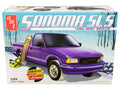 Skill 2 Model Kit 1995 GMC Sonoma SLS Pickup Truck with Snowboard and Boots 1/25 Scale Model by AMT-0