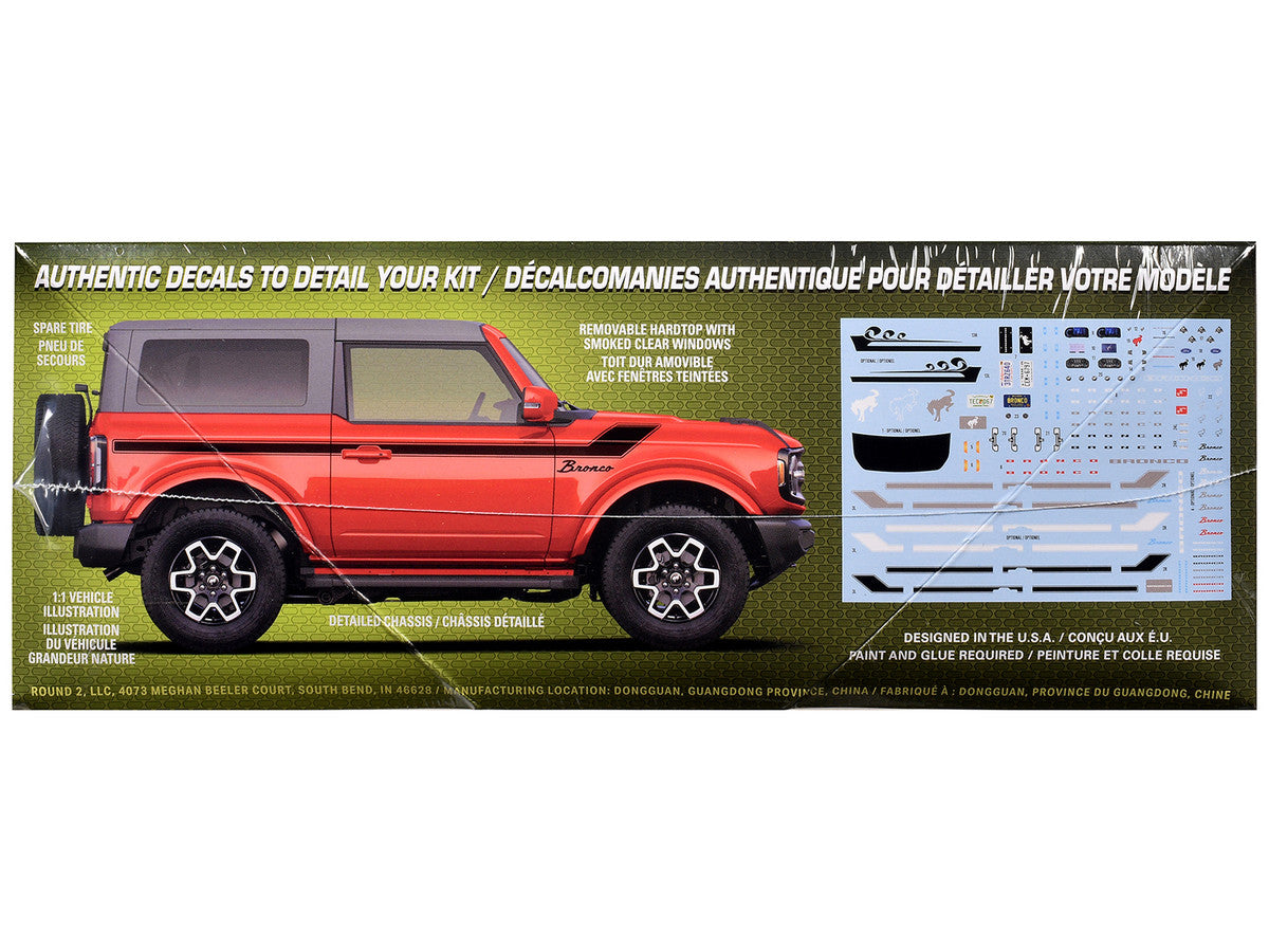 Skill 2 Model Kit 2023 Ford Bronco Outer Banks 1/25 Scale Model by AMT-2