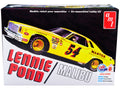 Skill 2 Model Kit 1974 Chevrolet Malibu Stock Car #54 Lennie Pond 1/25 Scale Model by AMT-0
