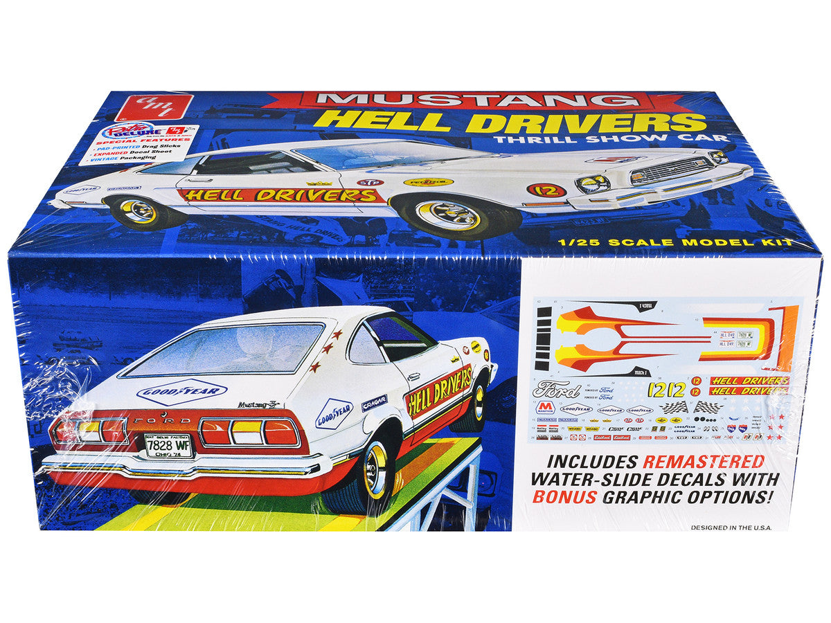 Skill 2 Model Kit 1977 Ford Mustang "Hell Drivers" Thrill Show Car 1/25 Scale Model by AMT-2