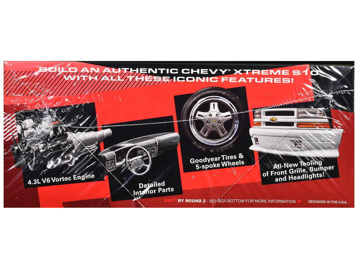 Skill 2 Model Kit 1999 Chevrolet S-10 Xtreme Pickup Truck 1/25 Scale Model by AMT-1