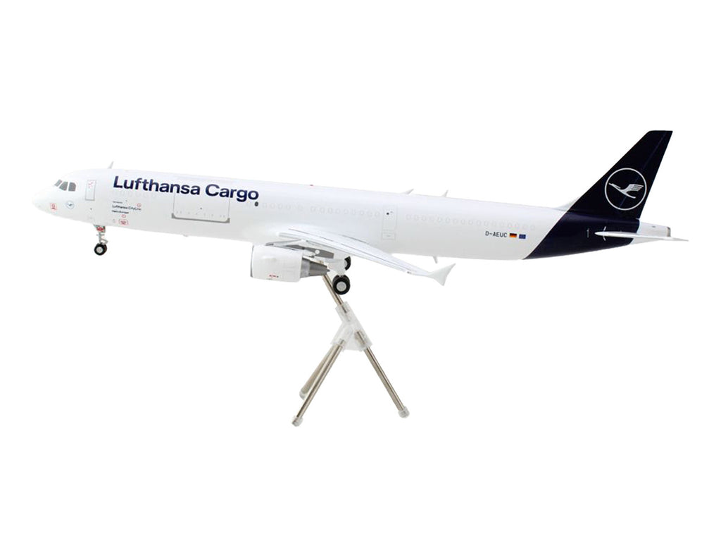 Airbus A321P2F Commercial Aircraft "Lufthansa Cargo" (D-AEUC) White with Blue Tail "Gemini 200" Series 1/200 Diecast Model Airplane by GeminiJets-2