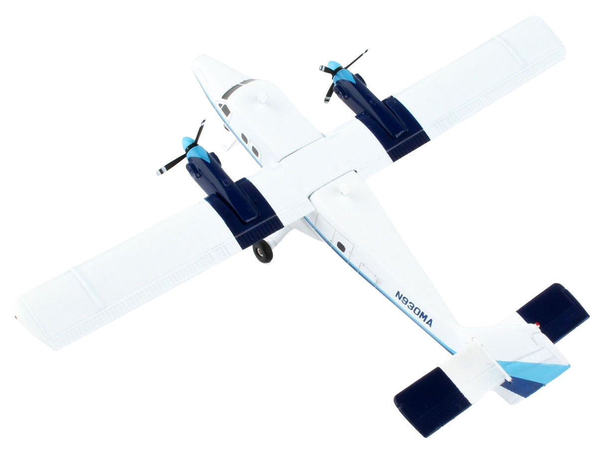 De Havilland DHC-6-200 Commercial Aircraft "Eastern Air Lines - Metro Express" White with Blue Stripes "Gemini 200" Series 1/200 Diecast Model Airplane by GeminiJets-3