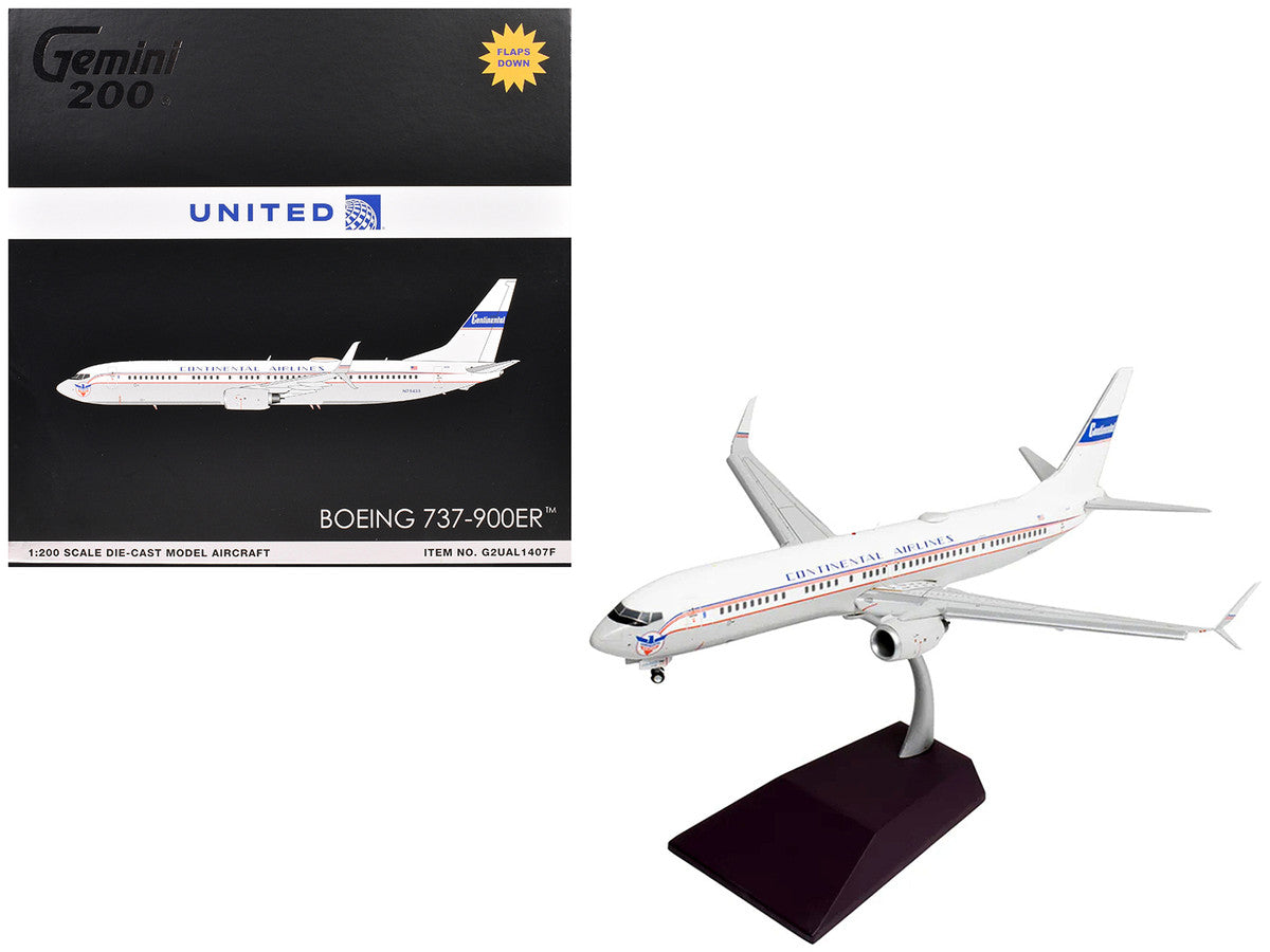Boeing 737-900ER Commercial Aircraft with Flaps Down "Continental Airlines - United Airlines" (N75435) White with Red and Blue Stripes "Gemini 200" Series 1/200 Diecast Model Airplane by GeminiJets-3