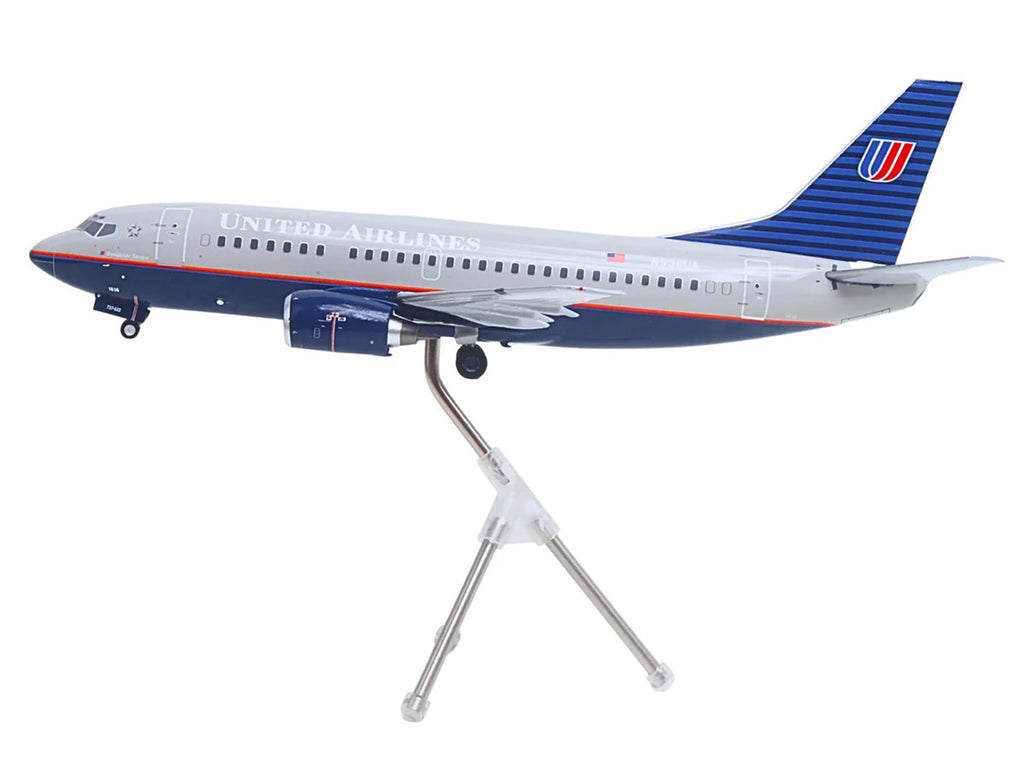 Boeing 737-500 Commercial Aircraft "United Airlines - Classic 737 Series" (N936UA) Gray with Blue Tail "Gemini 200" Series 1/200 Diecast Model Airplane by GeminiJets-0