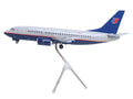 Boeing 737-500 Commercial Aircraft "United Airlines - Classic 737 Series" (N936UA) Gray with Blue Tail "Gemini 200" Series 1/200 Diecast Model Airplane by GeminiJets-0
