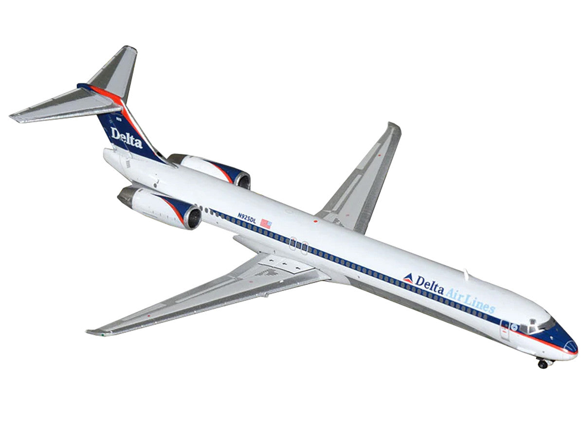 McDonnell Douglas MD-88 Commercial Aircraft "Delta Air Lines" (N925DL) White with Blue and Red Graphics 1/400 Diecast Model Airplane by GeminiJets-1