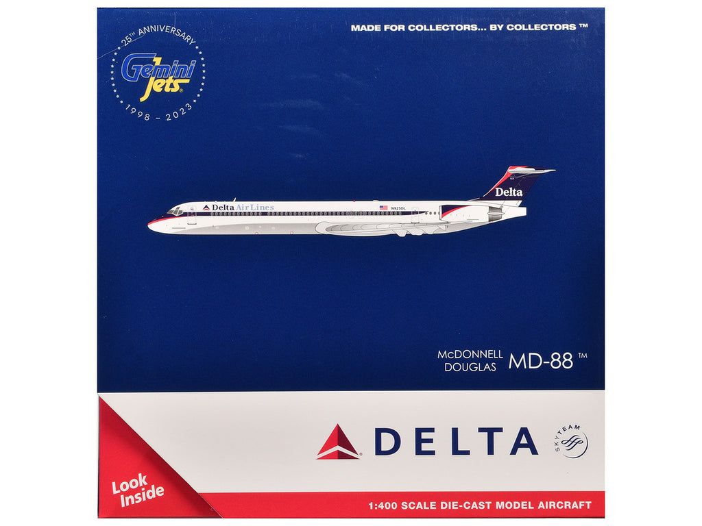 McDonnell Douglas MD-88 Commercial Aircraft "Delta Air Lines" (N925DL) White with Blue and Red Graphics 1/400 Diecast Model Airplane by GeminiJets-2