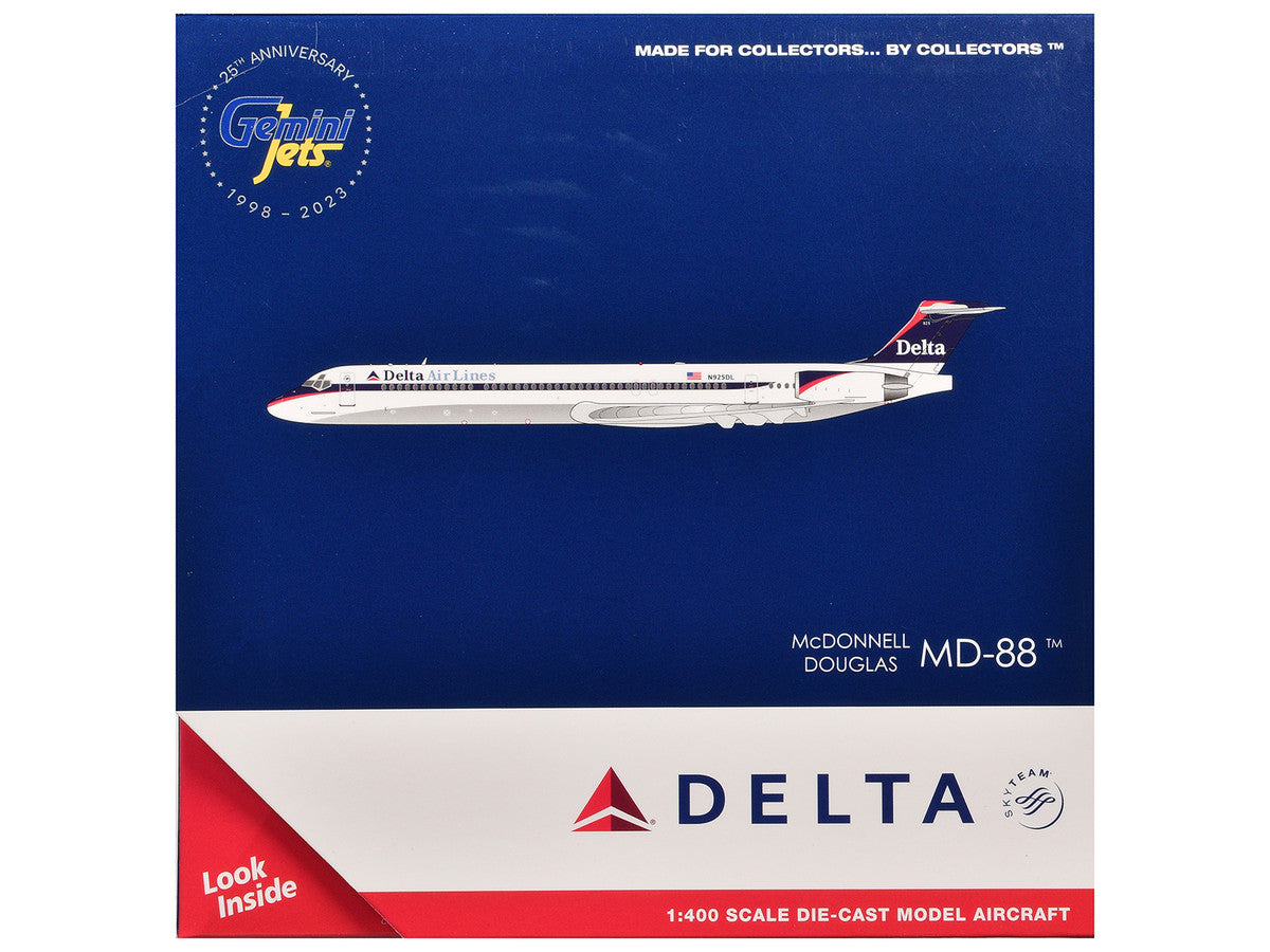 McDonnell Douglas MD-88 Commercial Aircraft "Delta Air Lines" (N925DL) White with Blue and Red Graphics 1/400 Diecast Model Airplane by GeminiJets-2
