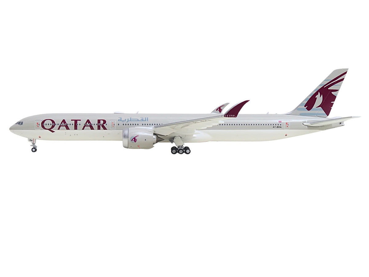 Boeing 777-9 Commercial Aircraft "Qatar Airways" (A7-BKA) Gray with Dark Red Tail Graphics 1/400 Diecast Model GeminiJets-2