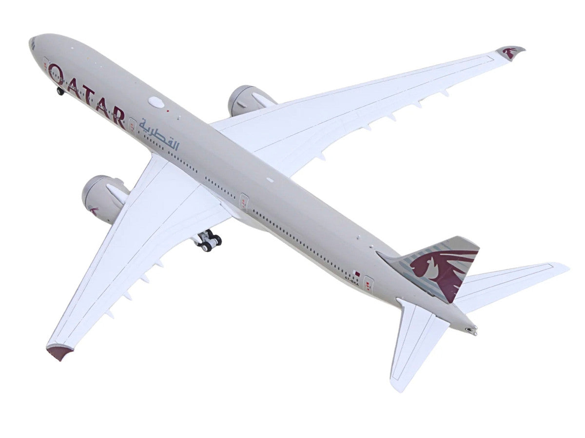 Boeing 777-9 Commercial Aircraft "Qatar Airways" (A7-BKA) Gray with Dark Red Tail Graphics 1/400 Diecast Model GeminiJets-1