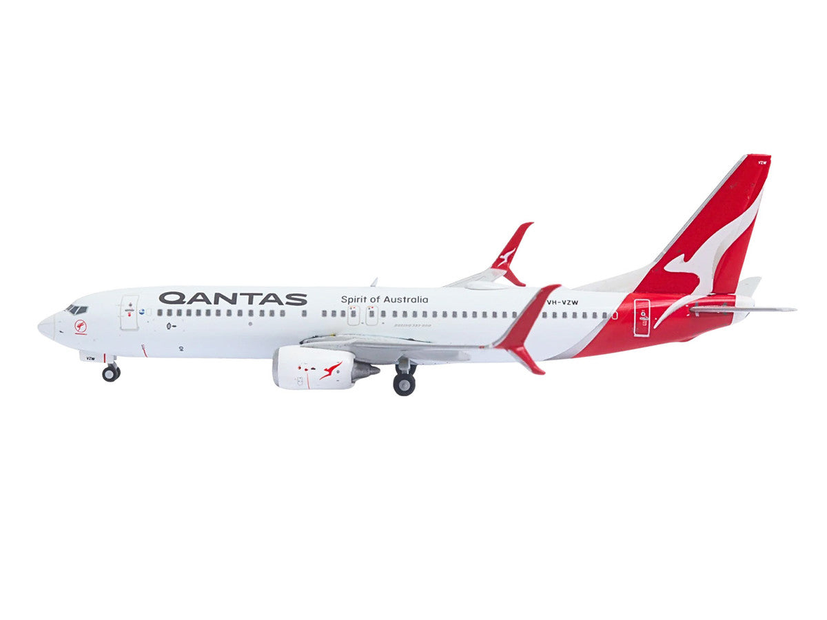 Boeing 737-800 Commercial Aircraft "Qantas Airways" (VH-VZW) White with Red Tail 1/400 Diecast Model Airplane by GeminiJets-2