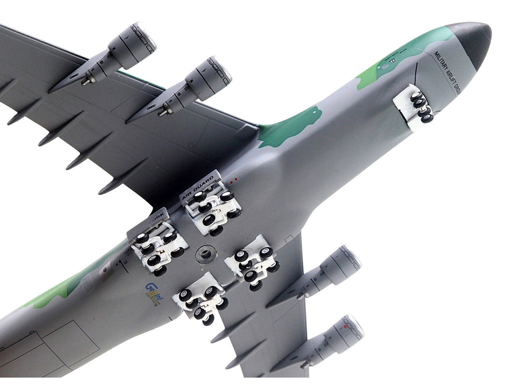 Lockheed C-5M Super Galaxy Transport Aircraft "New York Air National Guard 105th Airlift Wing Stewart Air National Guard Base" United States Air Force (68-0226) Green Camouflage "Gemini Macs" Series 1/400 Diecast Model Airplane by GeminiJets-3