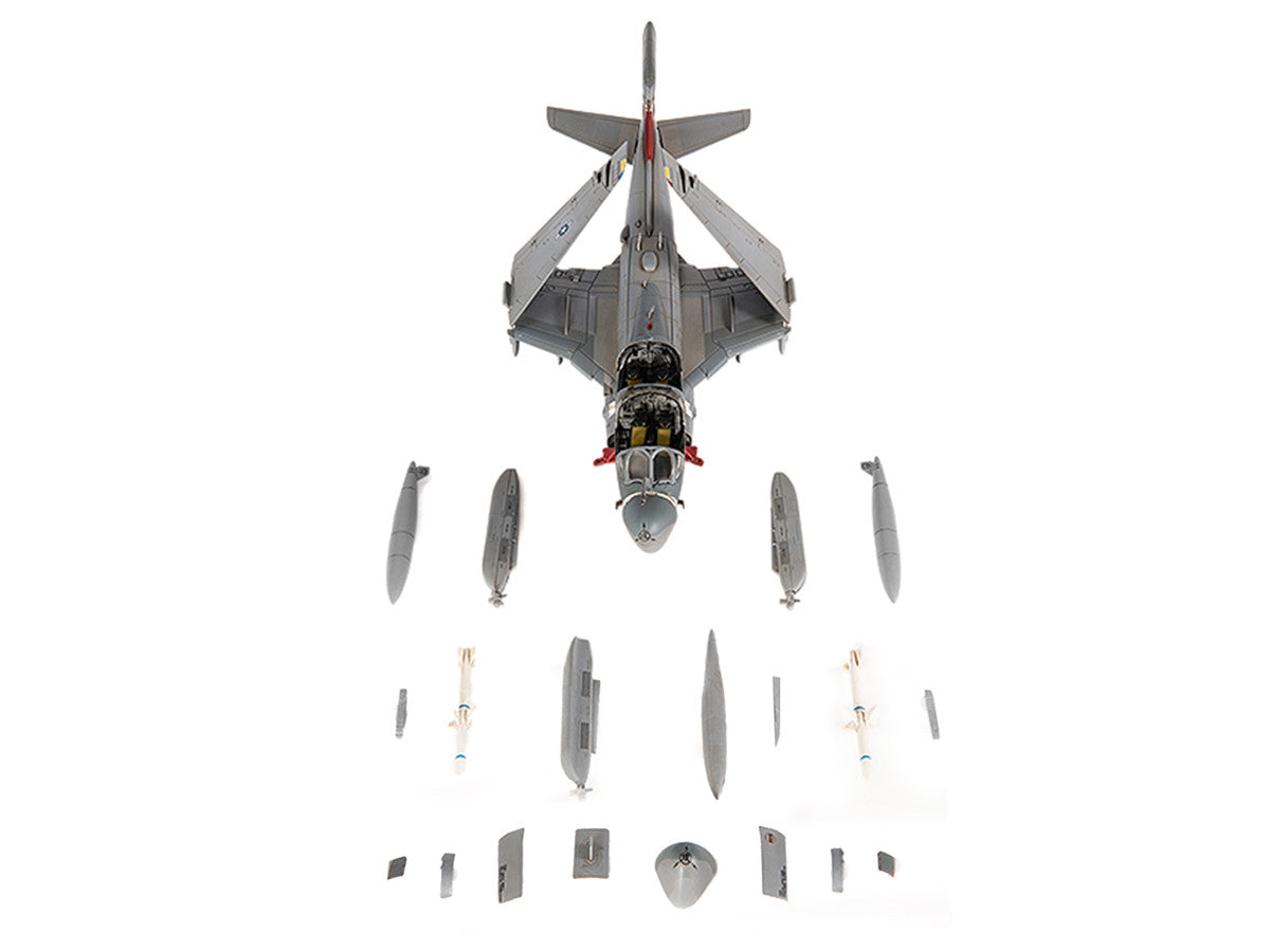 Grumman EA-6B Prowler VAQ-136 1/72 Diecast Model US Navy-0