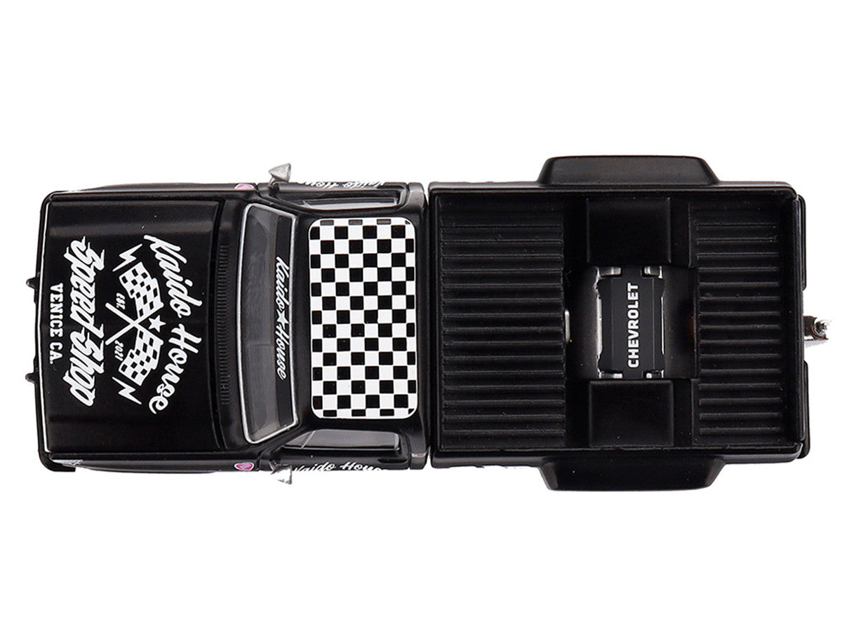 Mini GT 1:64 Kaido House Chevrolet Silverado Dually Hot Rod V1 — product image 1