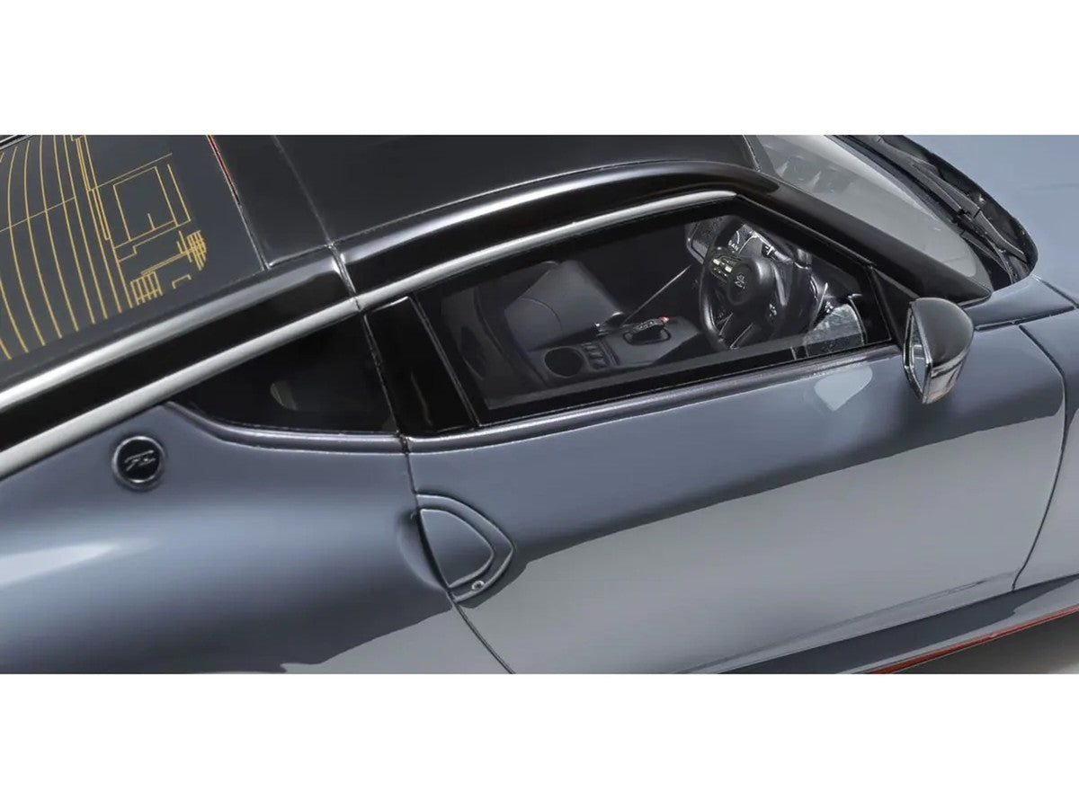 Kyosho 1/18 Nissan Fairlady Z NISMO RHD Gray Black Top Model Car-2