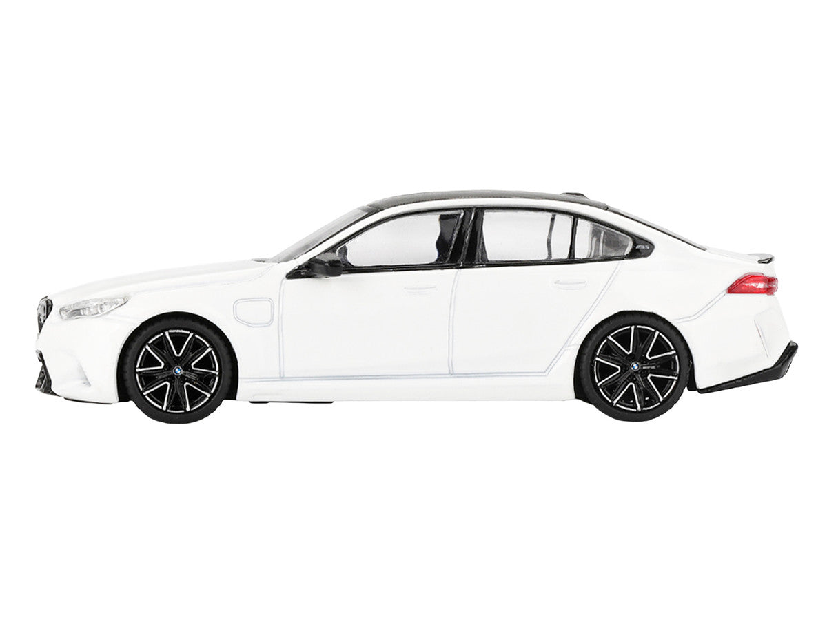 BMW M5 Alpine White with Carbon Top Limited Edition 1/64 Diecast Model Car by Mini GT-0