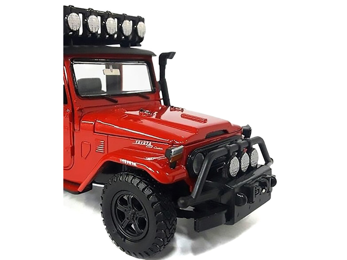 Toyota FJ40 Land Cruiser Red "4x4 Overlanders" Series 1/24 Diecast Model Car by Motormax-2