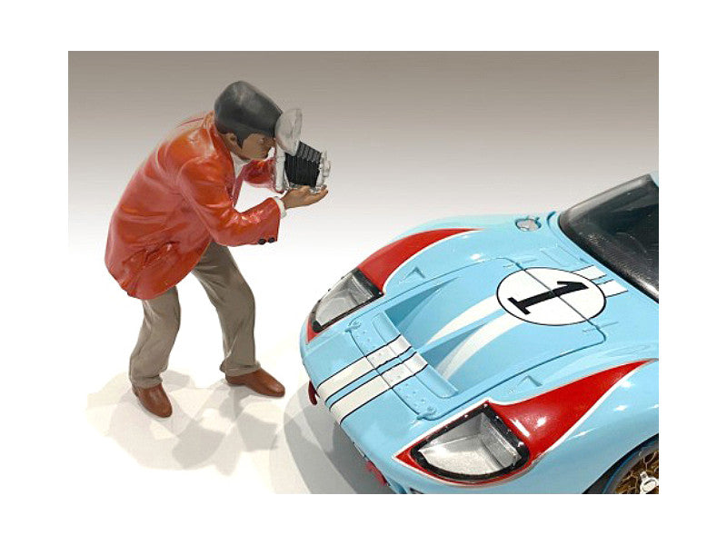 "Race Day 1" Figurine III for 1/18 Scale Models by American Diorama-2