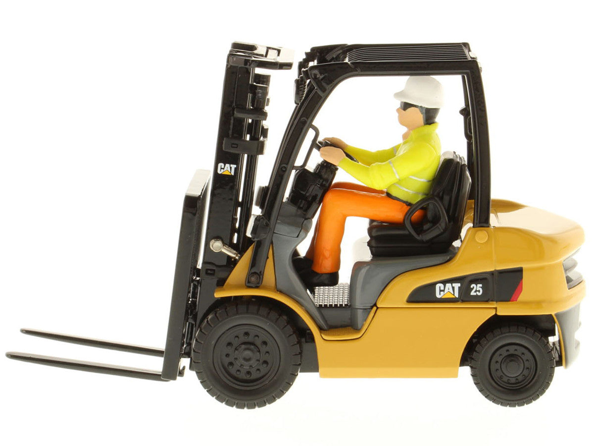 CAT Caterpillar DP25N DP/GP15-35N Range Lift Truck with Operator "Core Classics Series" 1/25 Diecast Model by Diecast Masters-2
