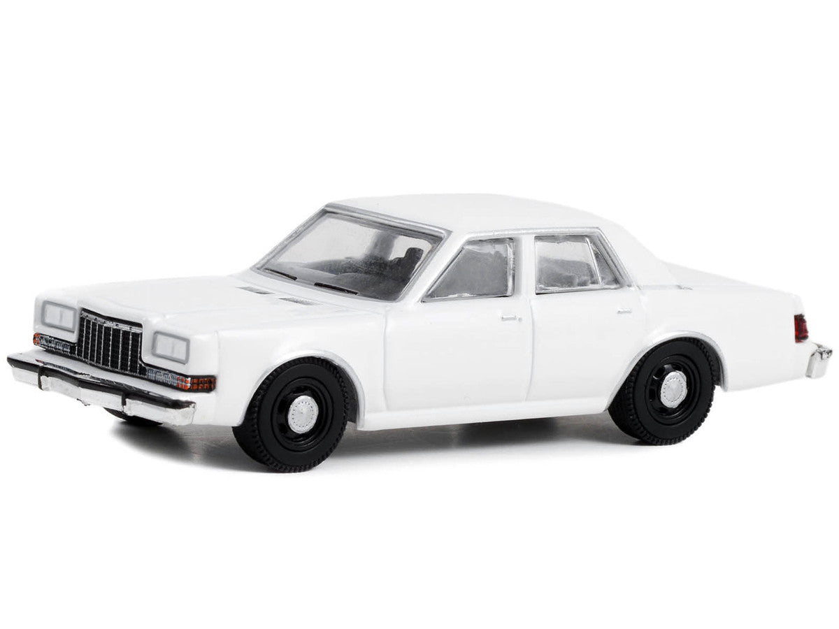 1980-1989 Dodge Diplomat Police Unmarked White "Hot Pursuit" "Hobby Exclusive" Series 1/64 Diecast Model Car by Greenlight-1