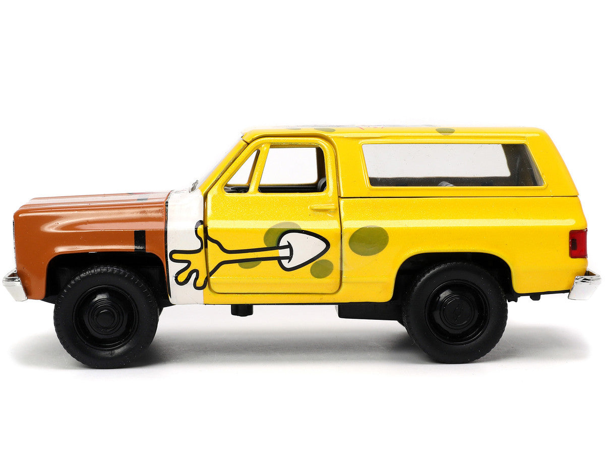 1980 Chevrolet K5 Blazer with SpongeBob SquarePants Diecast Figurine "Hollywood Rides" Series 1/32 Diecast Model Car by Jada-2