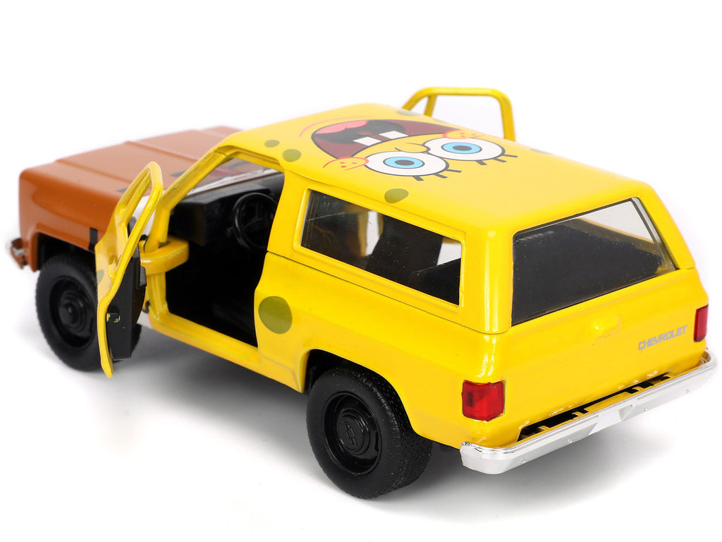 1980 Chevrolet K5 Blazer with SpongeBob SquarePants Diecast Figurine "Hollywood Rides" Series 1/32 Diecast Model Car by Jada-3