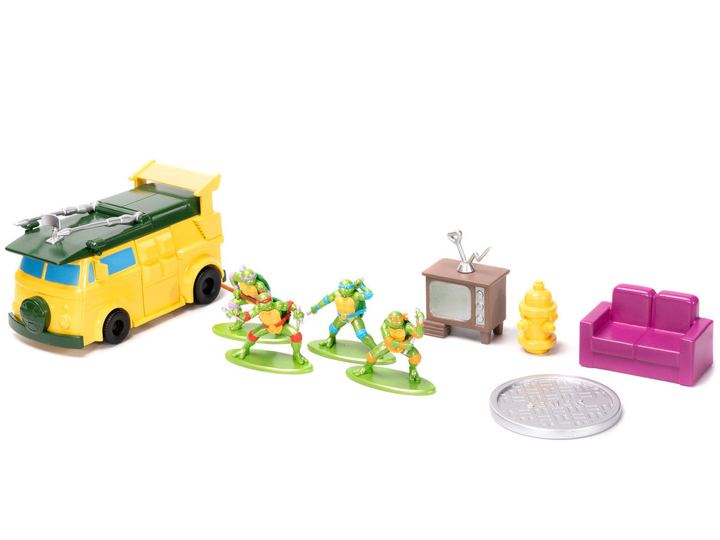 "Teenage Mutant Ninja Turtles" Turtle Lair Diorama Set with Figures and Party Wagon "Nano Scene" Series Model by Jada-3