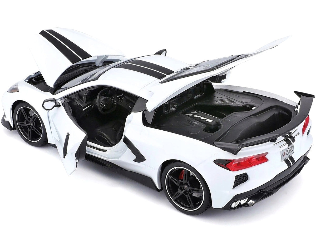 Maisto 1:18 2020 Chevrolet Corvette Stingray C8 / High Wing White with Black Stripes — product image 3