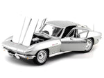 Maisto 1:18 1965 Chevrolet Corvette Silver