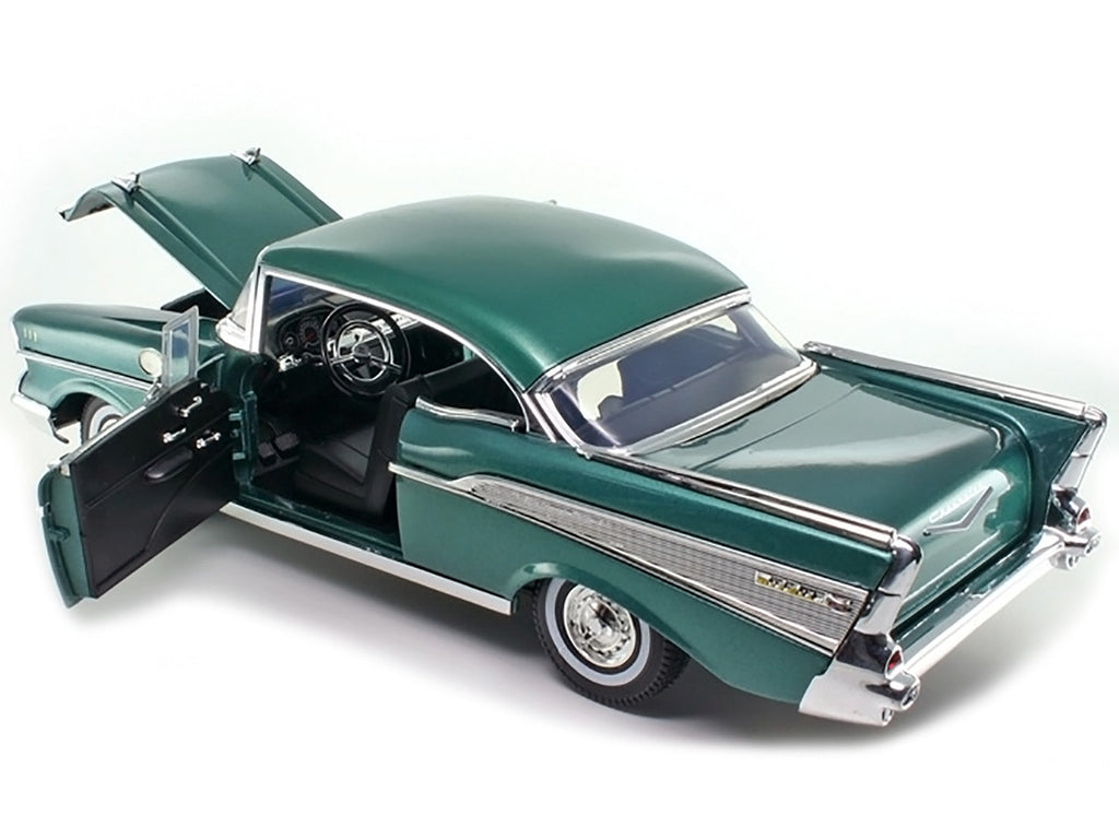 1957 Chevrolet Bel Air Hard Top Green 1/18 Diecast Model Car by Motormax-2