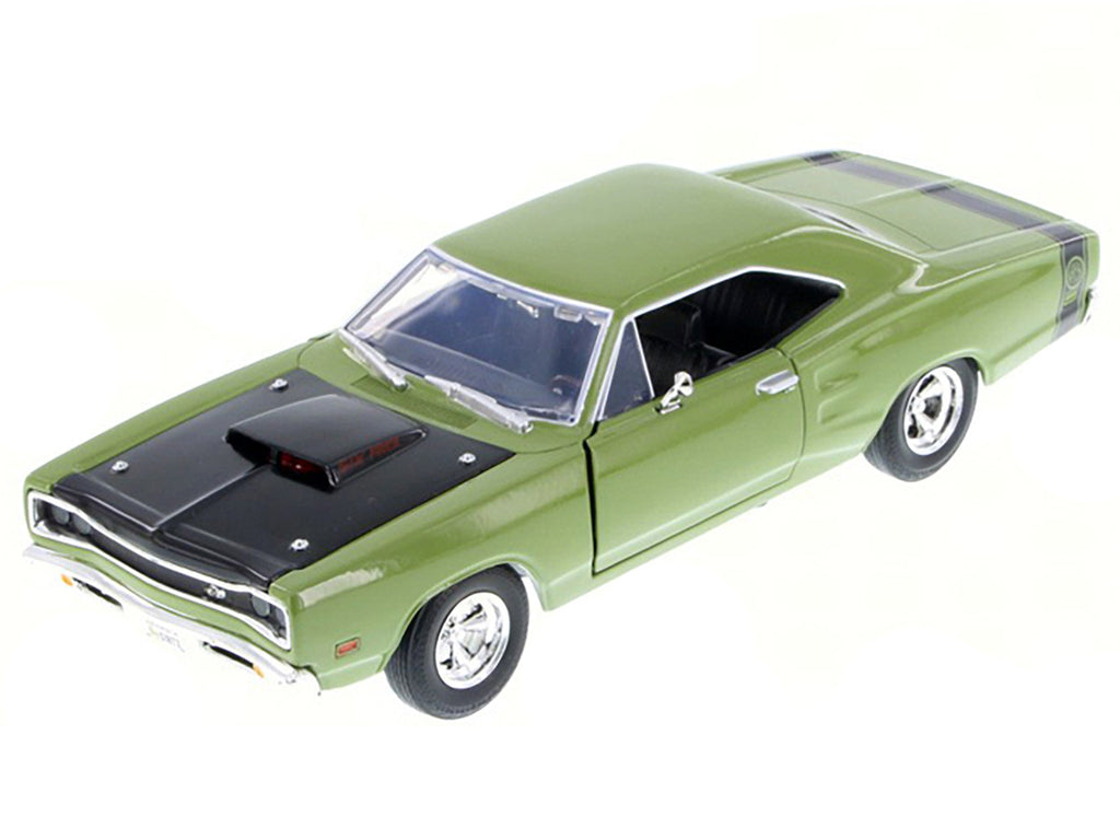 1969 Dodge Coronet Super Bee Green 1/24 Diecast Model Car by Motormax-1