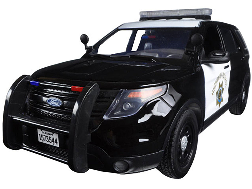 2015 Ford PI Utility Interceptor CHP California Highway Patrol 1/18 Diecast Model Car by Motormax-1