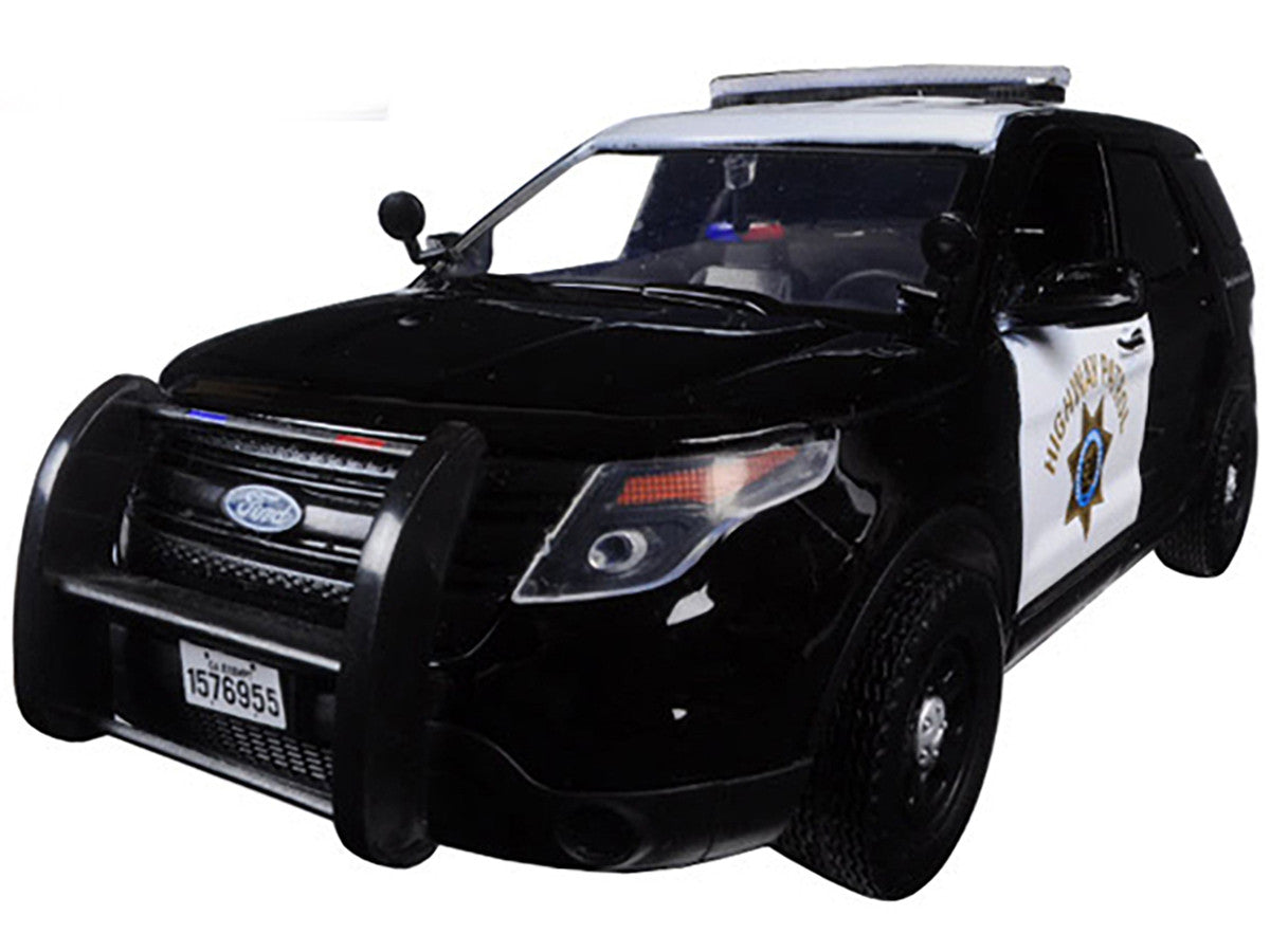 2015 Ford Interceptor Police Utility "California Highway Patrol" (CHP) Black and White 1/24 Diecast Model Car by Motormax-1