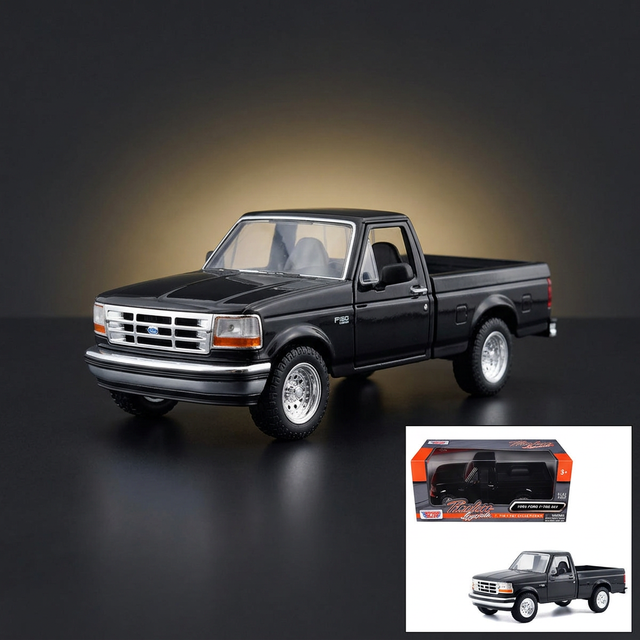 Motormax 1:24 1993 Ford F-150 XLT Pickup – Black